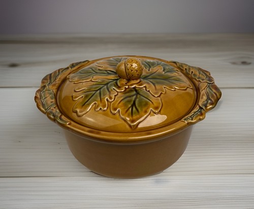 Casseruola coperta vintage